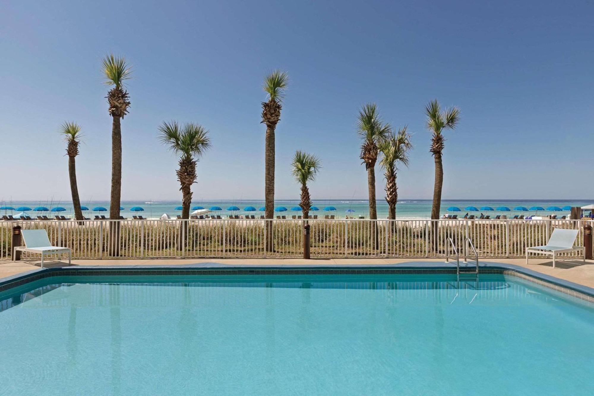Radisson Beachfront Hotel - Panama City Beach Esterno foto