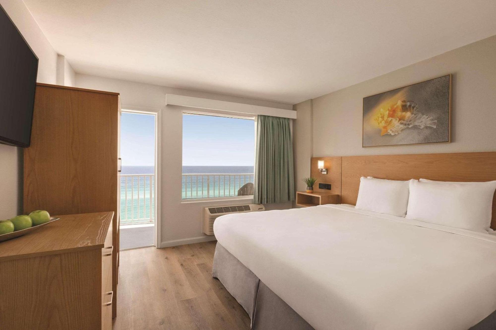 Radisson Beachfront Hotel - Panama City Beach Esterno foto