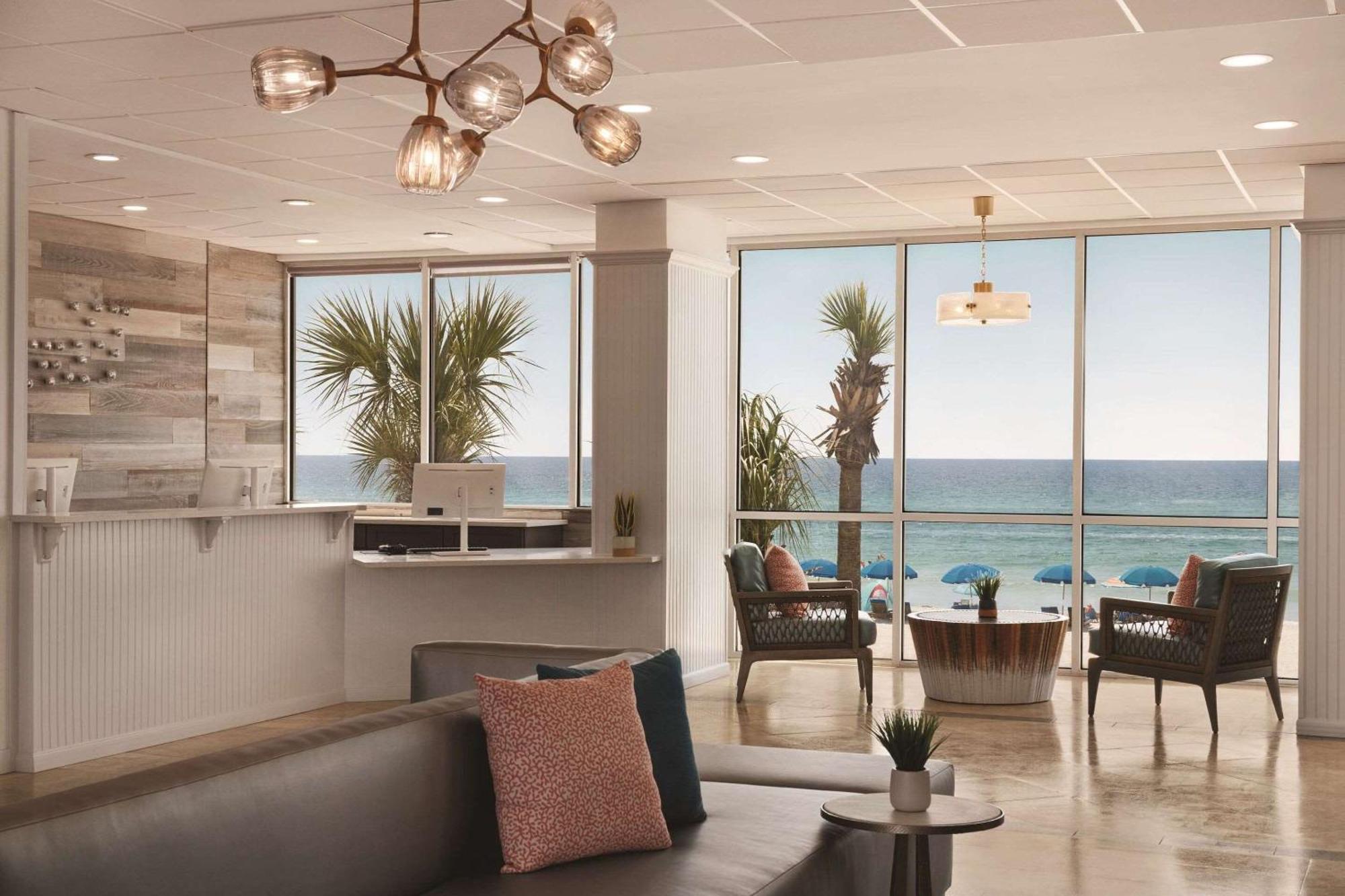 Radisson Beachfront Hotel - Panama City Beach Esterno foto